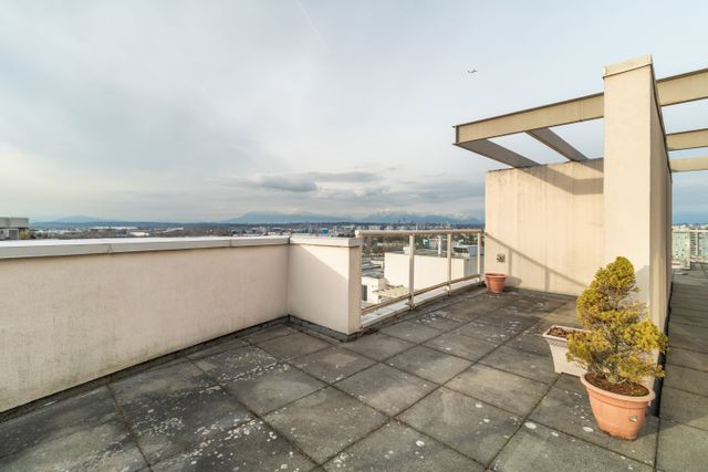 30 at 1503 - 8248 Lansdowne Road, Brighouse, Richmond