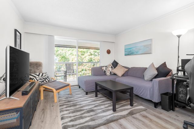 02 at 515 - 371 Ellesmere Avenue, Capitol Hill BN, Burnaby North