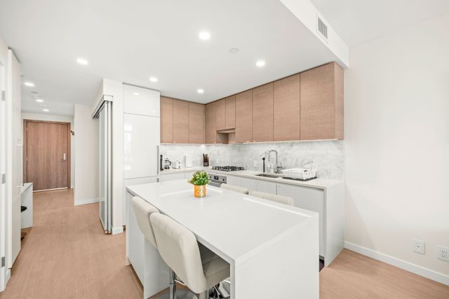 dsc06824 at 1810 - 2186 Gilmore Avenue, Brentwood Park, Burnaby North