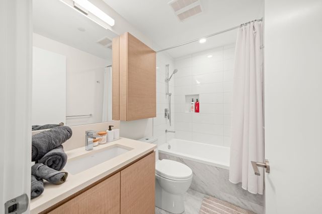 dsc06879 at 1810 - 2186 Gilmore Avenue, Brentwood Park, Burnaby North