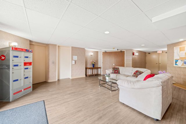 dsc08162 at 201 - 13876 102 Avenue, Whalley, North Surrey