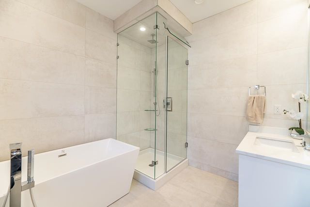 262698037-14 at 6585 Brooks, Killarney VE, Vancouver East