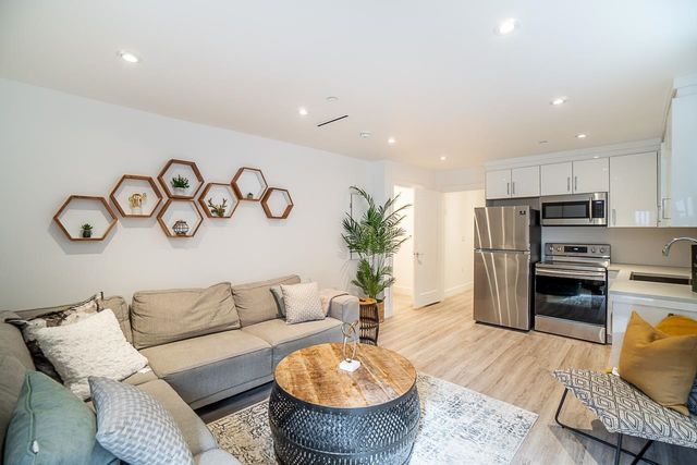 262698037-24 at 6585 Brooks, Killarney VE, Vancouver East