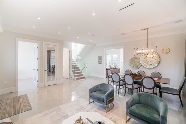 262698037-4 at 6585 Brooks, Killarney VE, Vancouver East