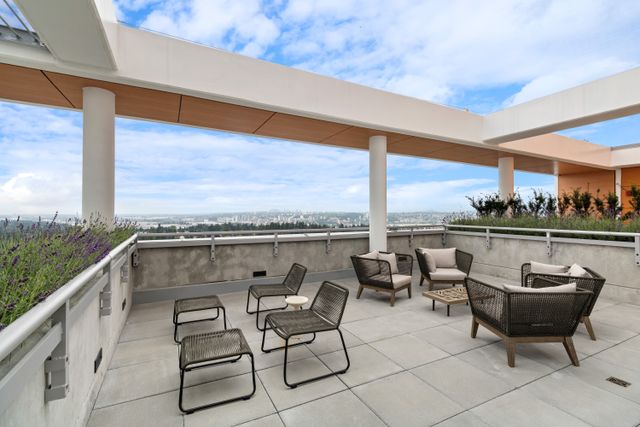 22 at 2108 - 13318 104 Avenue, Whalley, North Surrey