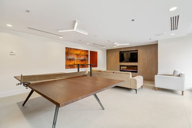 25 at 2108 - 13318 104 Avenue, Whalley, North Surrey