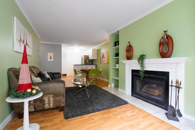 262723879-14 at 402 - 9880 Manchester Drive, Cariboo, Burnaby North