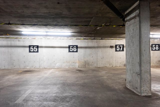 262723879-25 at 402 - 9880 Manchester Drive, Cariboo, Burnaby North