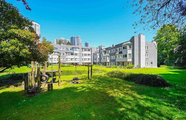 262934921-fdfc365e-e255-4e15-bb14-0e0991ce0071 at 402 - 9880 Manchester Drive, Cariboo, Burnaby North