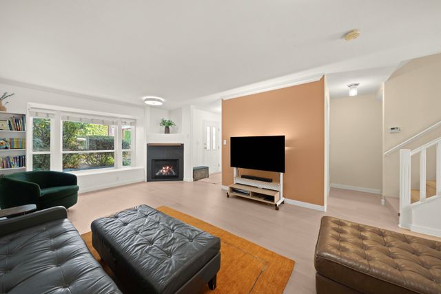 dsc01042 at 111 - 225 E 6th AVE, Lower Lonsdale, North Vancouver