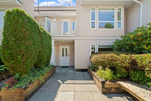 dsc01209 at 111 - 225 E 6th AVE, Lower Lonsdale, North Vancouver