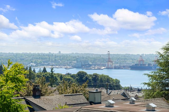 dsc01233 at 111 - 225 E 6th AVE, Lower Lonsdale, North Vancouver