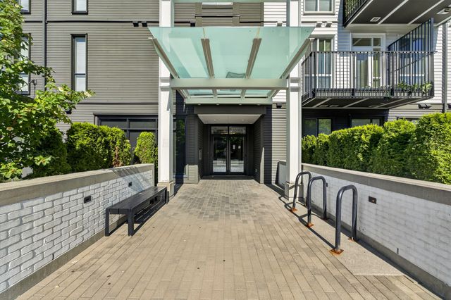 10168-149th-st-23 at 407 - 10168 149 Street, Guildford, North Surrey