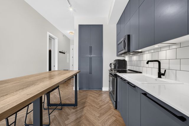 10168-149th-st-3 at 407 - 10168 149 Street, Guildford, North Surrey
