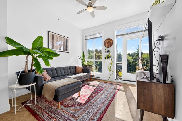 10168-149th-st-5 at 407 - 10168 149 Street, Guildford, North Surrey