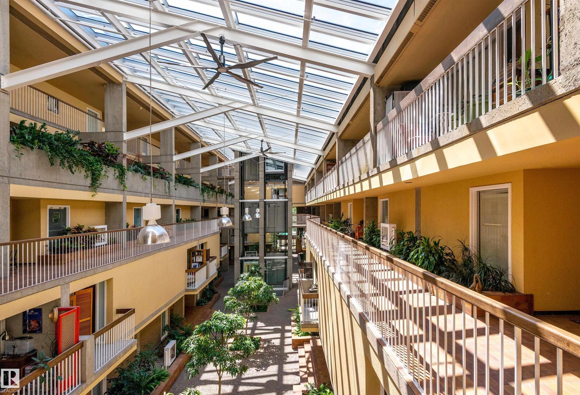 310 - 11220 99 Avenue NW, Wîhkwêntôwin, Edmonton