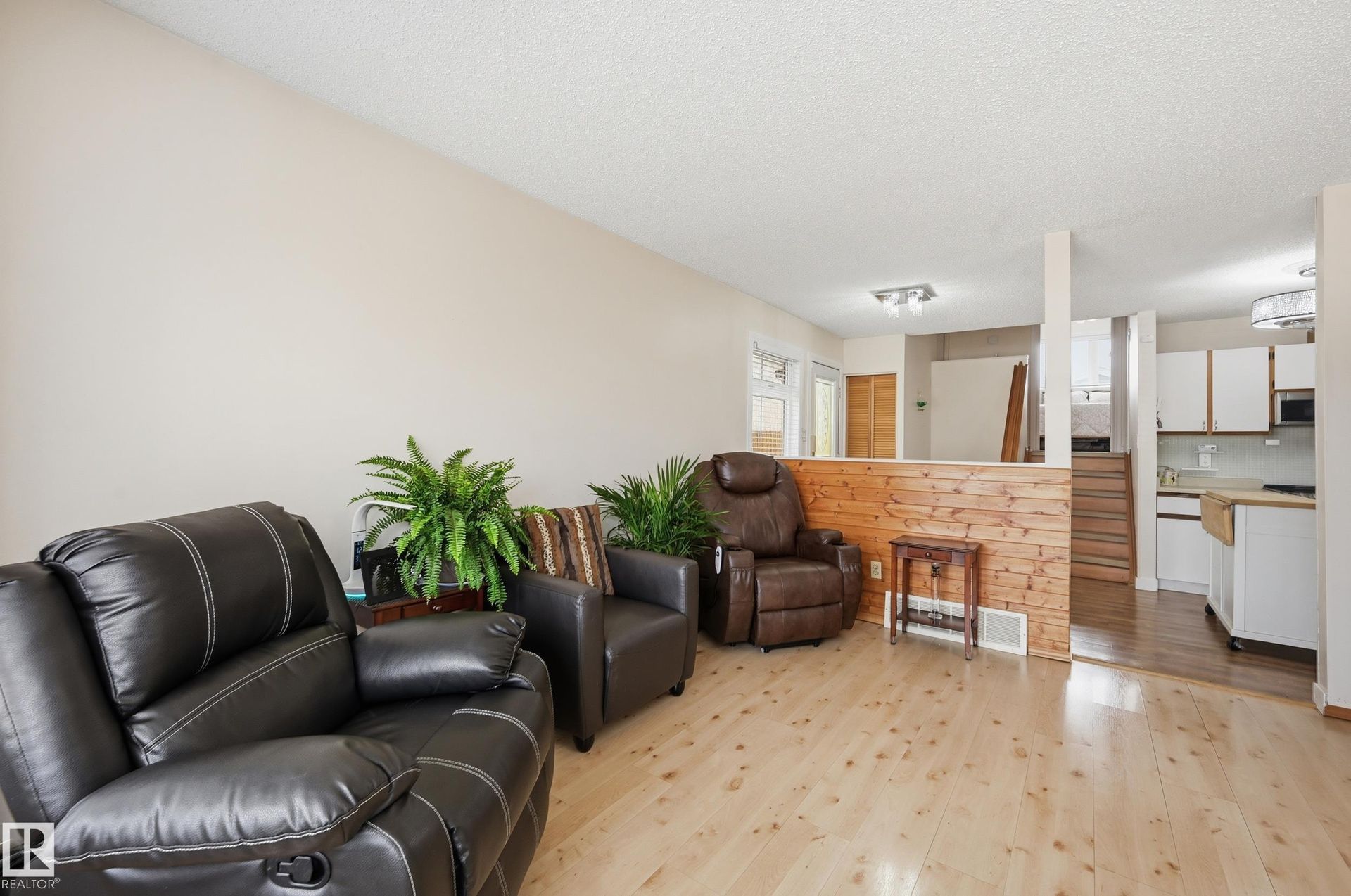 8305 157 Avenue NW, Belle Rive, Edmonton