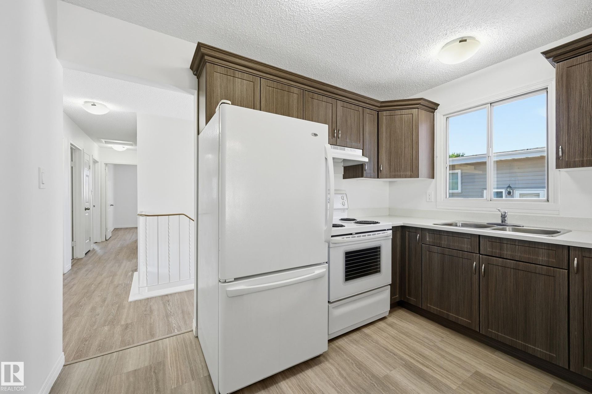 3413 135 Avenue NW, Belmont, Edmonton