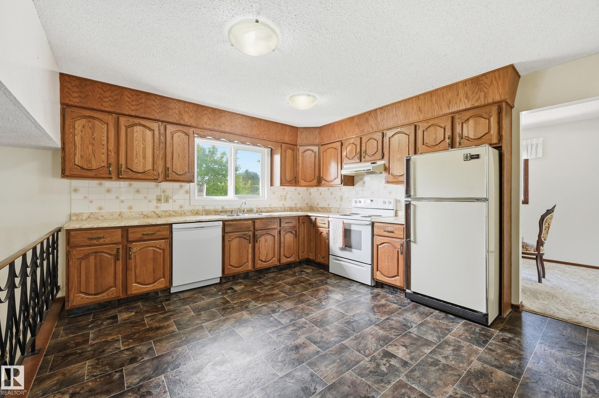 8119 24 Avenue NW, Meyonohk, Edmonton