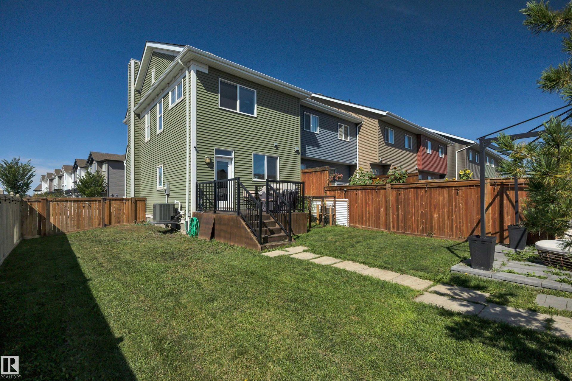 2605 Maple Way NW, Maple Crest, Edmonton