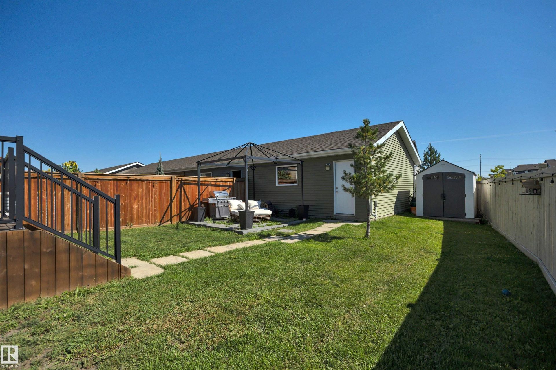 2605 Maple Way NW, Maple Crest, Edmonton