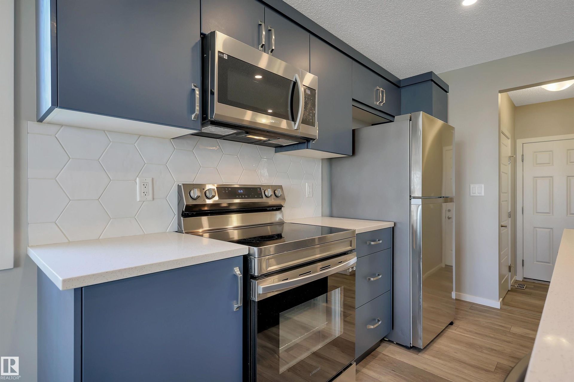 20503 21 Avenue NW, Stillwater, Edmonton