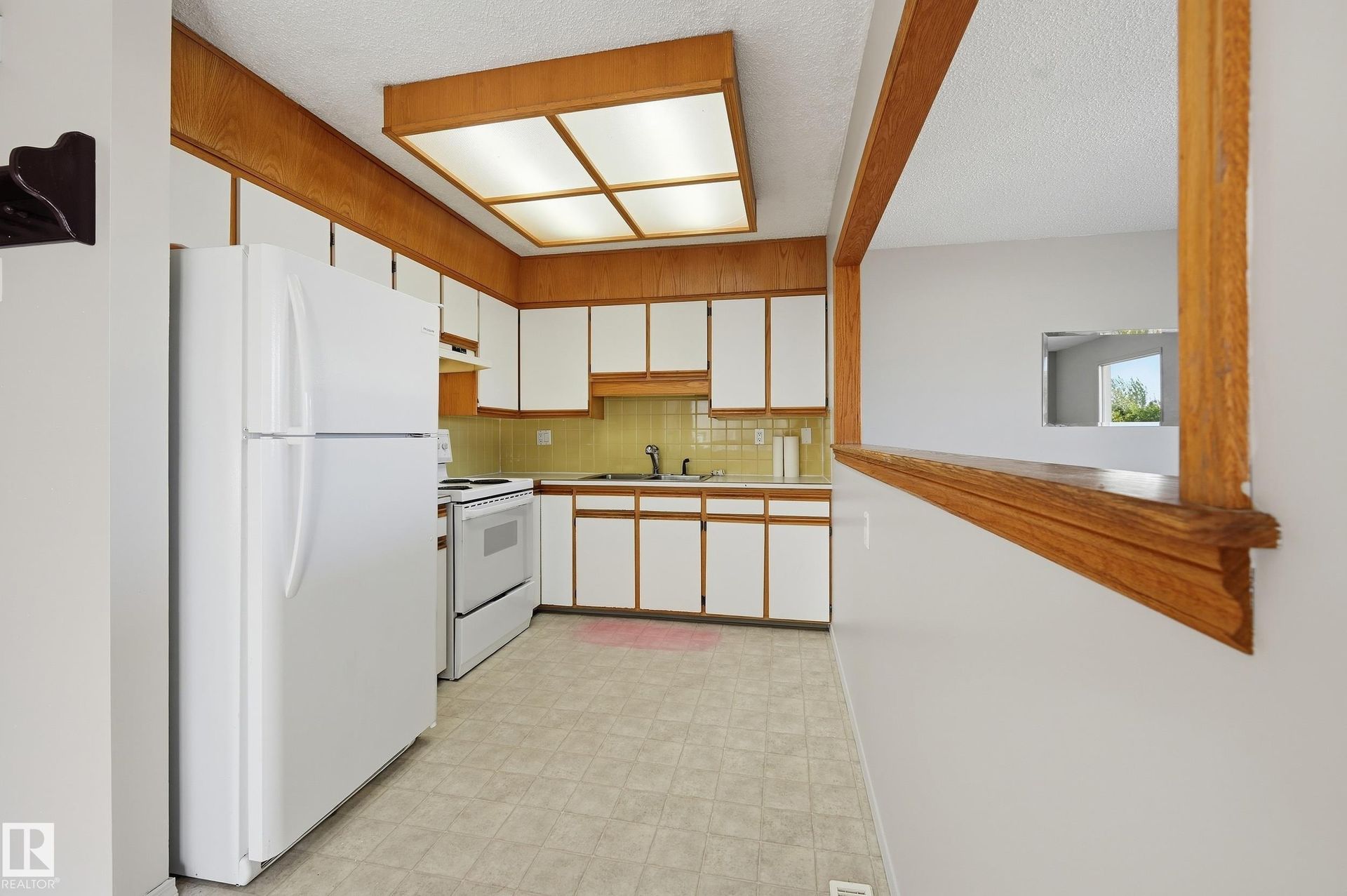 13210 39a Street NW, Belmont, Edmonton