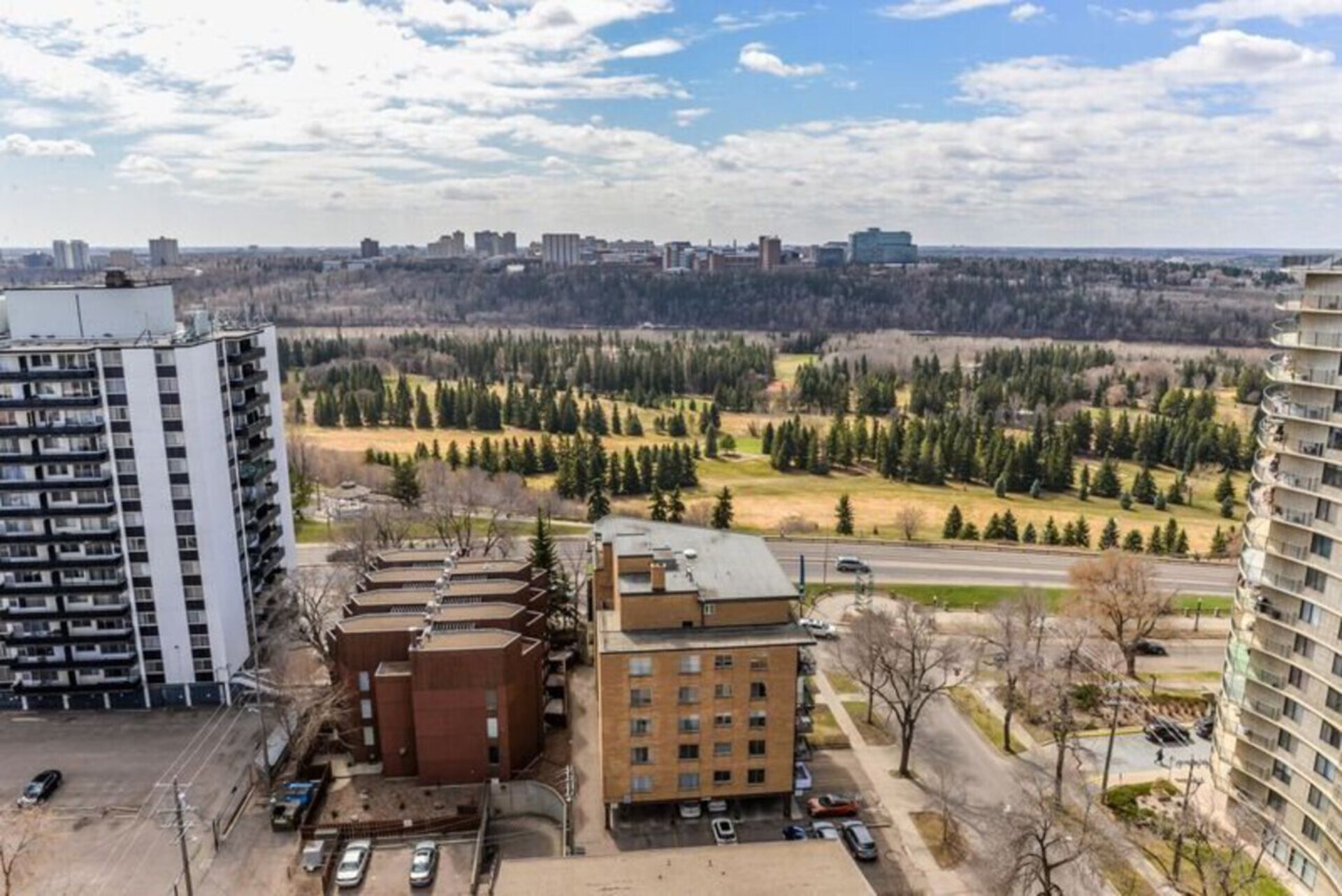 1302 10045 117 Street, Oliver, Edmonton (E4224363)