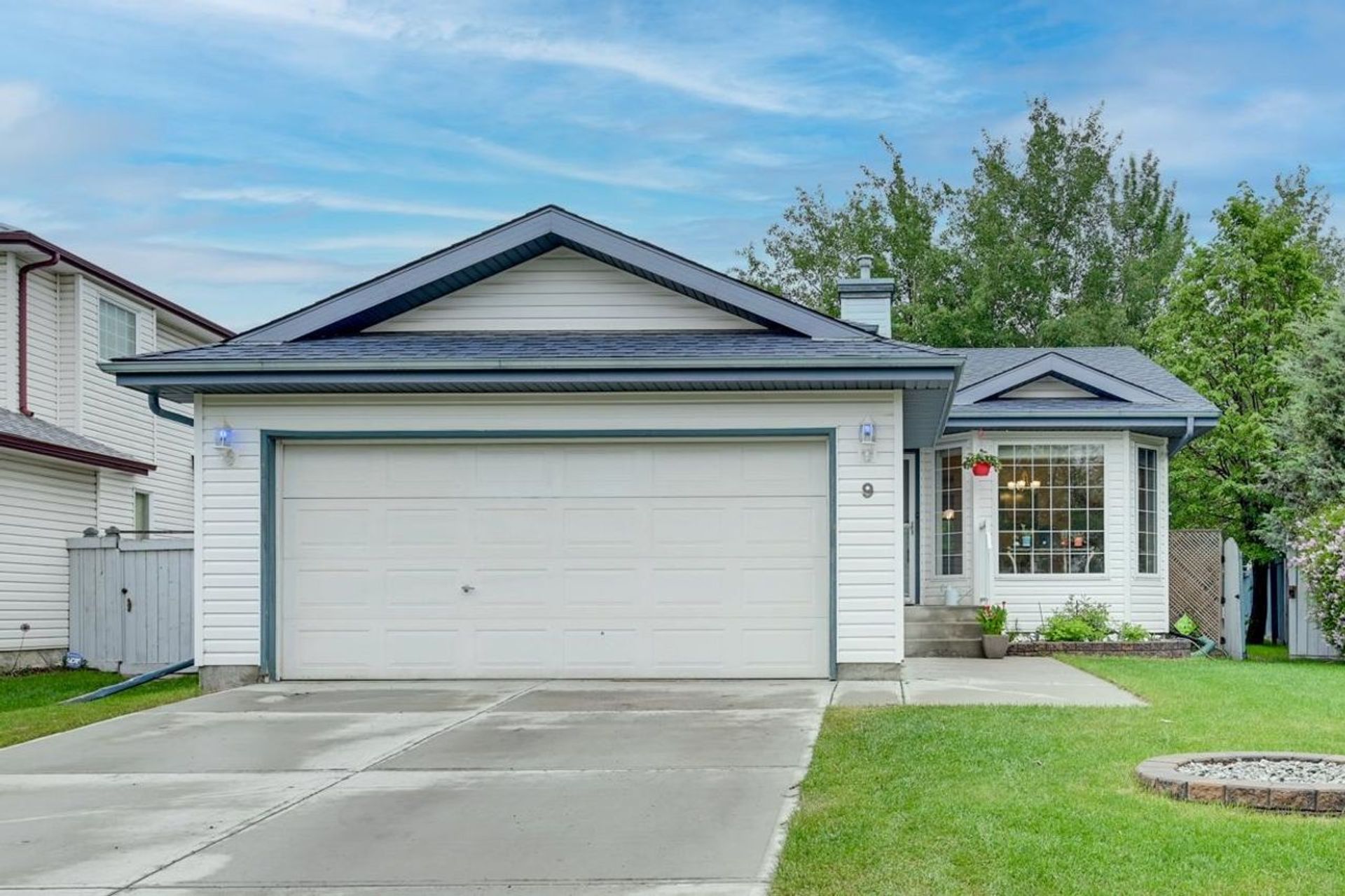 9 Haviland Crescent, Heritage Lakes, St. Albert by The Esposito Team 9 Haviland Crescent, Heritage Lakes, St. Albert