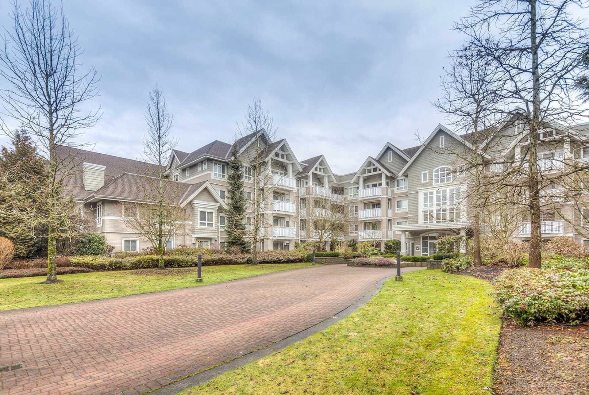 8120 Jones Road, Brighouse South, Richmond 2