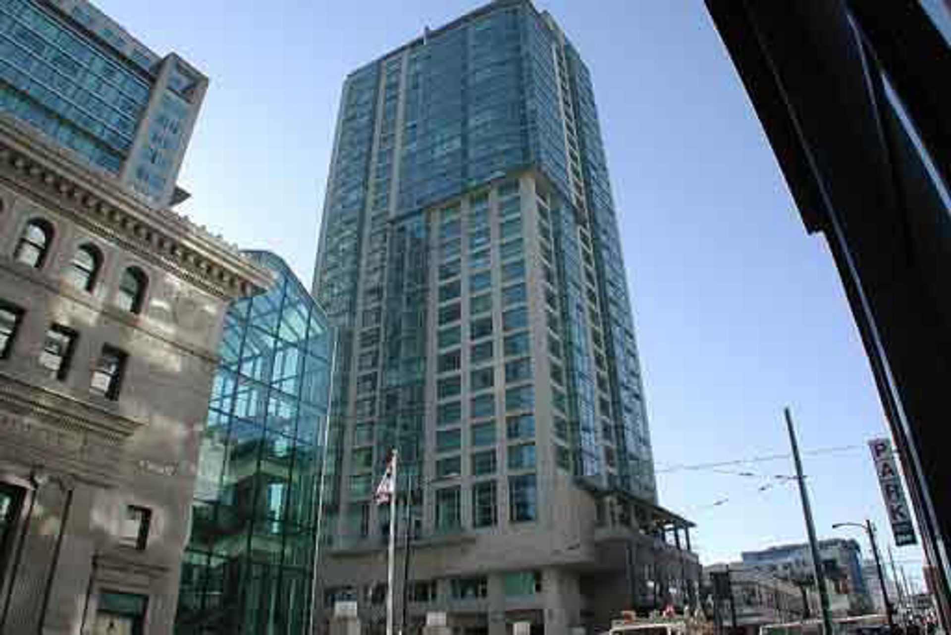 1203 - 438 Seymour 