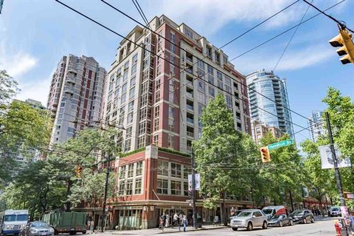 1 at 806 - 819 Hamilton, Downtown VW, Vancouver West
