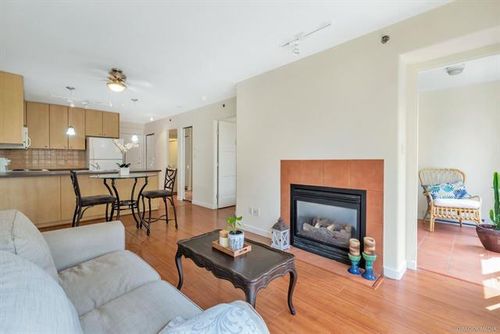3 at 806 - 819 Hamilton, Downtown VW, Vancouver West