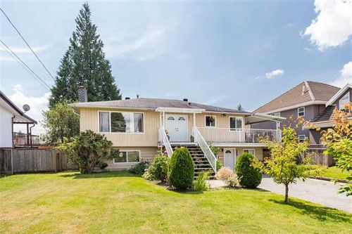 1 at 1664 Smith