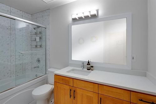 12 at 7395 Capistrano Drive, Montecito, Burnaby North