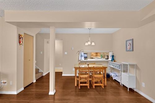 4 at 7395 Capistrano Drive, Montecito, Burnaby North