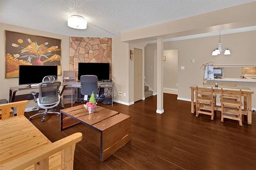 5 at 7395 Capistrano Drive, Montecito, Burnaby North