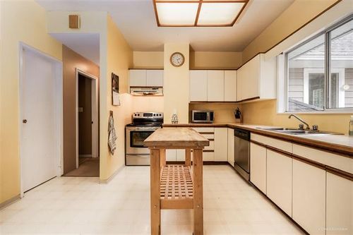 13 at 6761 Kitchener, Sperling-Duthie, Burnaby North