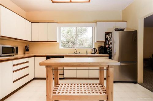 6 at 6761 Kitchener, Sperling-Duthie, Burnaby North