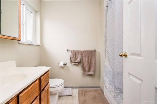 7 at 6761 Kitchener, Sperling-Duthie, Burnaby North