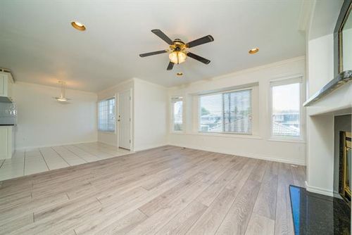 11 at 6439 Brantford, Upper Deer Lake, Burnaby South