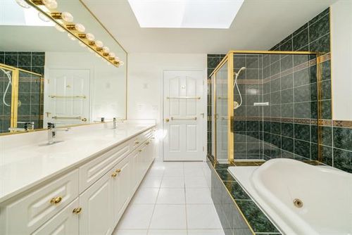 20 at 6439 Brantford, Upper Deer Lake, Burnaby South
