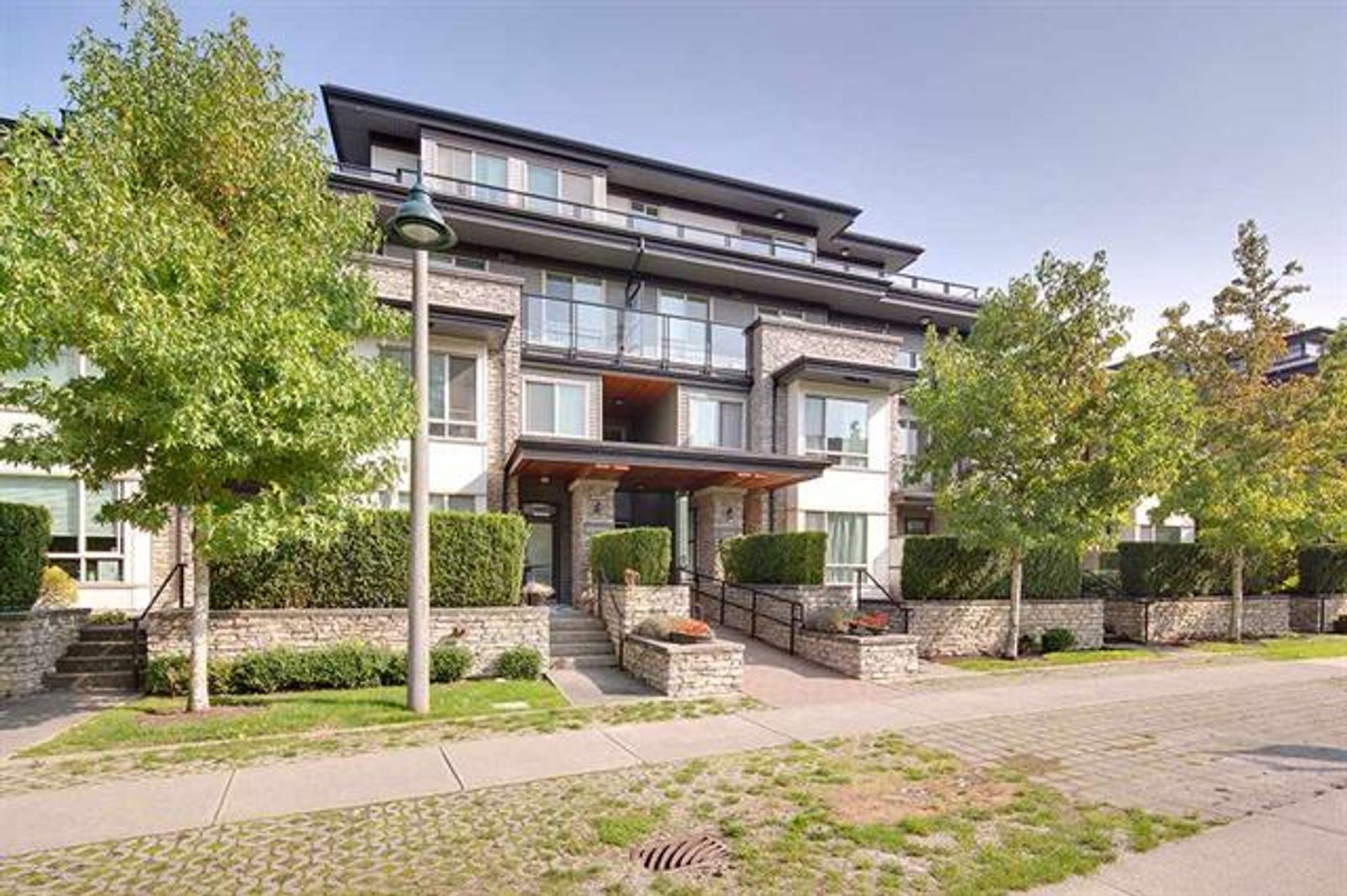 501 - 7418 Byrnepark Walk 