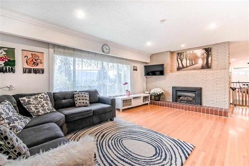 4 at 1124 Bartlett Avenue, Harbour Chines, Coquitlam
