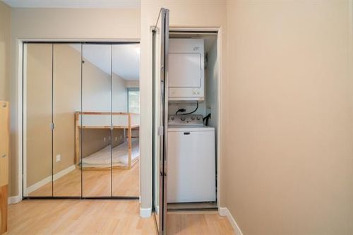 8 at 305 - 819 Hamilton Street, Downtown VW, Vancouver West