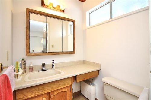 11 at 6589 Parkdale Drive, Parkcrest, Burnaby North