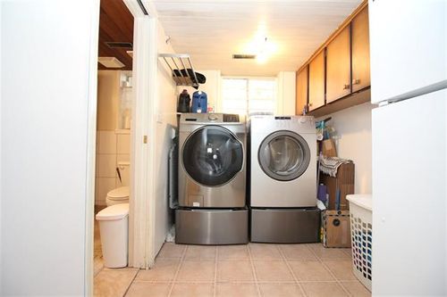 18 at 6589 Parkdale Drive, Parkcrest, Burnaby North