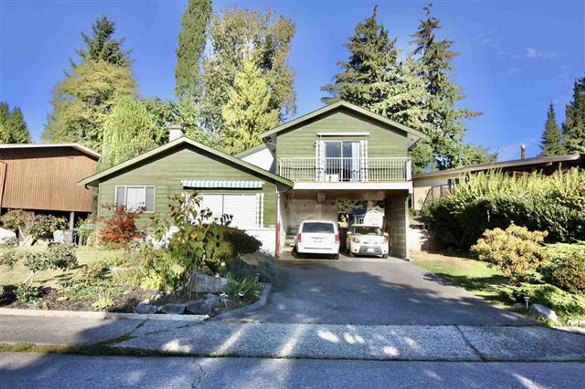 6589 Parkdale Drive 