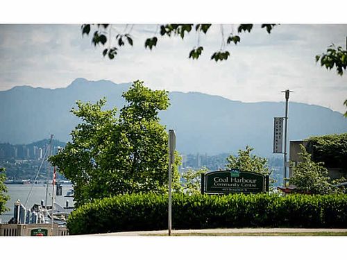 8 at 408 - 588 Broughton Street, Coal Harbour, Vancouver West