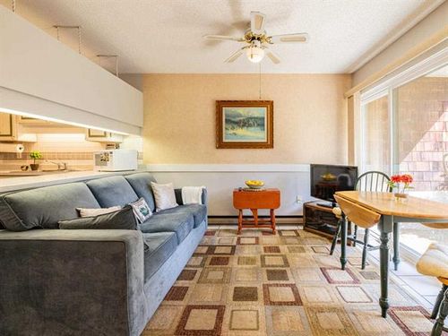 6 at 4135 Bridgewater Crescent, Cariboo, Burnaby North